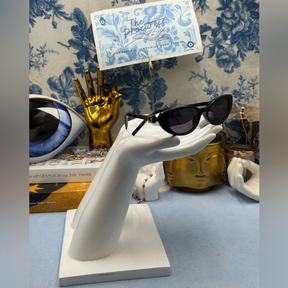 🆕 GUCCI 🧿 NWOT GG1680S Linea GG Logo Cateye Sunglasses, Black & Grey Lens - Picture 14 of 16